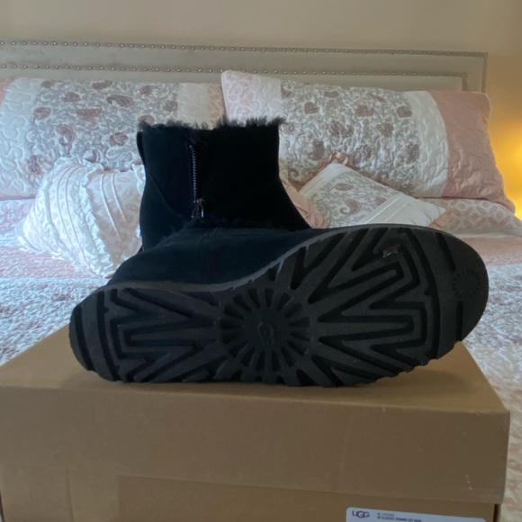 Worn only once ! - Picture 1 of 4